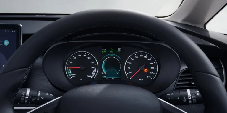 m6 inside 8 (Web H)