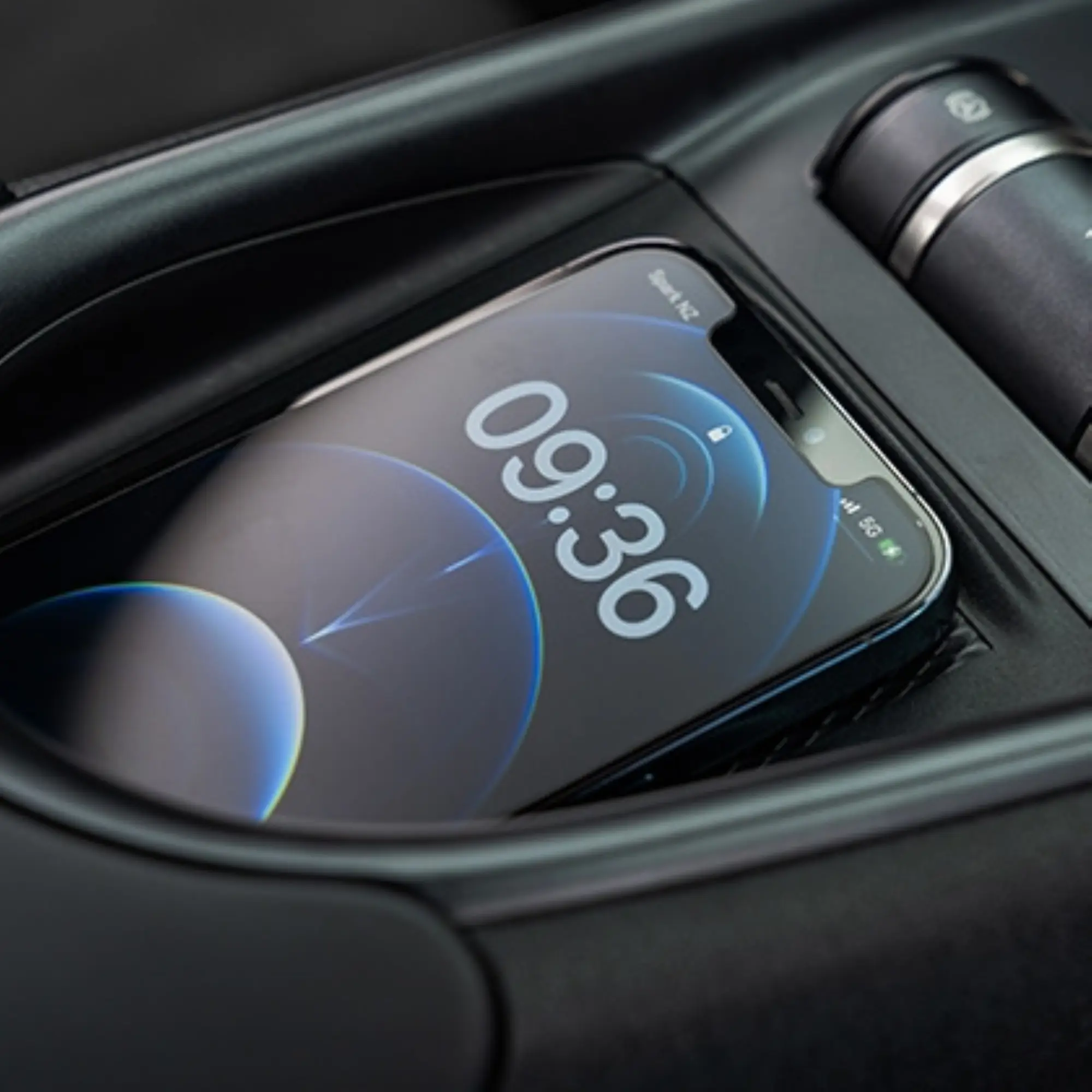 NEW BYD DOLPHIN 12 BYD Dolphin wireless-charging (Horizontal)